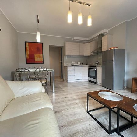 Apartament Przy Cieplickich Tezniach 옐레니아구라 외부 사진