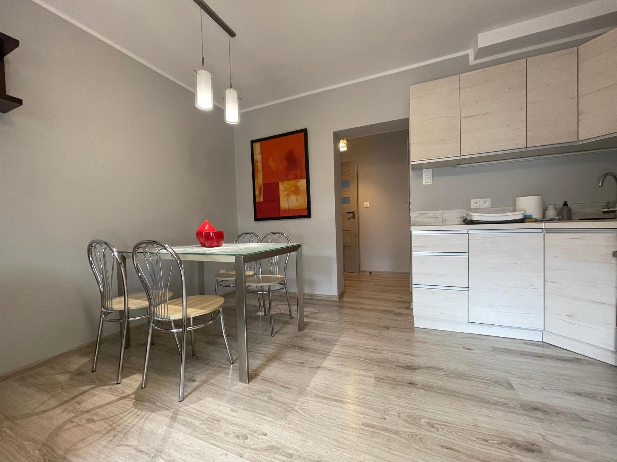 Apartament Przy Cieplickich Tezniach 옐레니아구라 외부 사진
