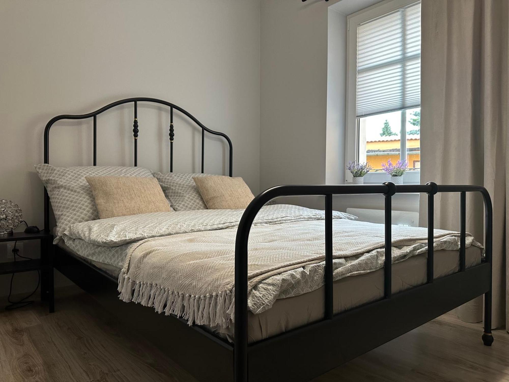 Apartament Przy Cieplickich Tezniach 옐레니아구라 외부 사진